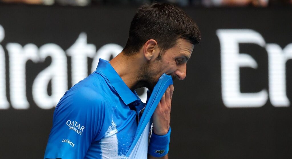 « Le match de Djokovic ne ressemblait à rien. Je ne me souviens pas avoir vu un Novak aussi mauvais depuis très longtemps », explique Sasa Ozmo, journaliste serbe